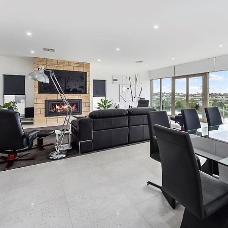 Appartamento Kennedy Executive Townhouse Mount Gambier Esterno foto