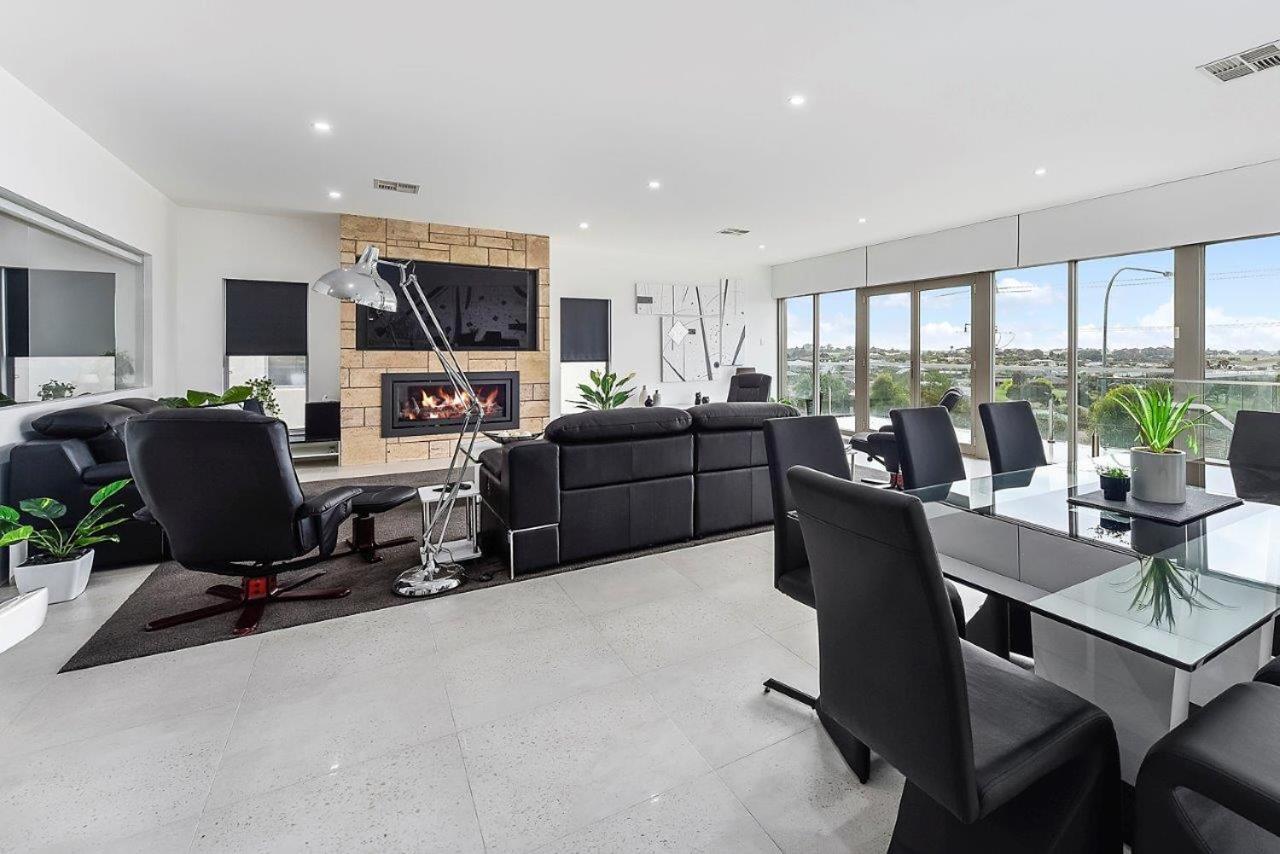 Appartamento Kennedy Executive Townhouse Mount Gambier Esterno foto