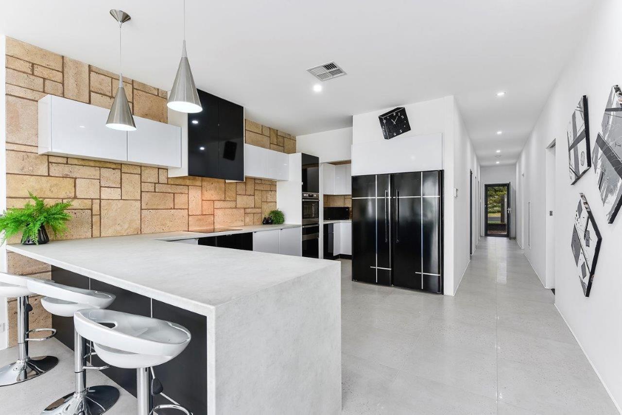 Appartamento Kennedy Executive Townhouse Mount Gambier Esterno foto
