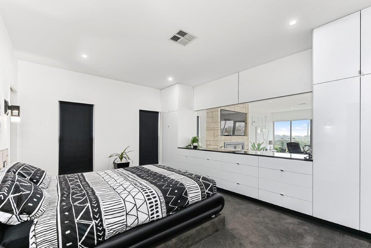 Appartamento Kennedy Executive Townhouse Mount Gambier Esterno foto